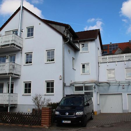 Ferienwohnung Mit 4 Schlafzimmer Fuer 2 Bis 9 Gaeste----Apartment With 4 Bedrooms For 2 To 9 Guests Nuremberg Extérieur photo