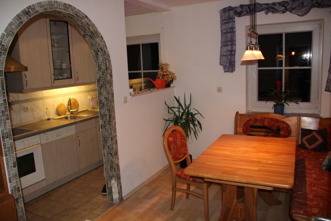 Ferienwohnung Mit 4 Schlafzimmer Fuer 2 Bis 9 Gaeste----Apartment With 4 Bedrooms For 2 To 9 Guests Nuremberg Extérieur photo